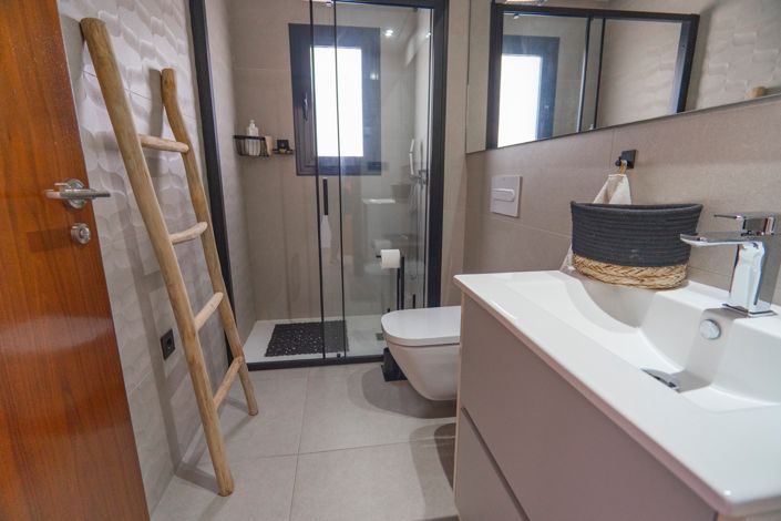 Image No.30-4 Bed Villa for sale