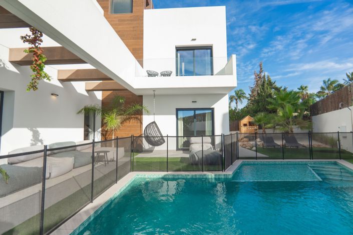 Image No.38-4 Bed Villa for sale