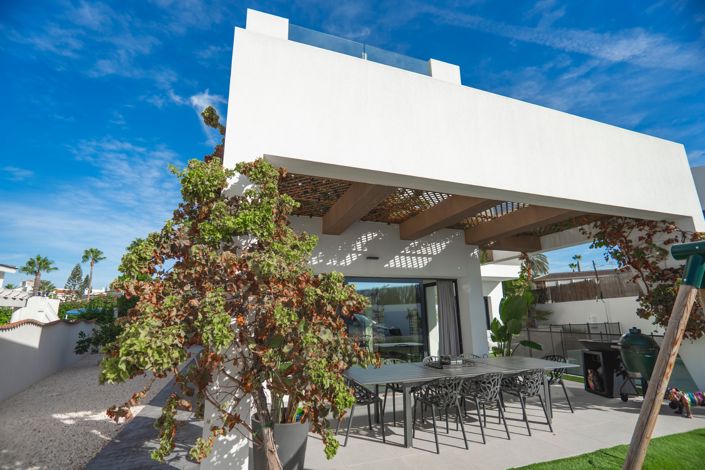 Image No.53-4 Bed Villa for sale