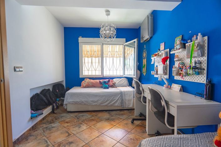 Image No.34-4 Bed Villa for sale