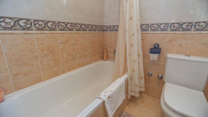 Image No.23-4 Bed Villa for sale