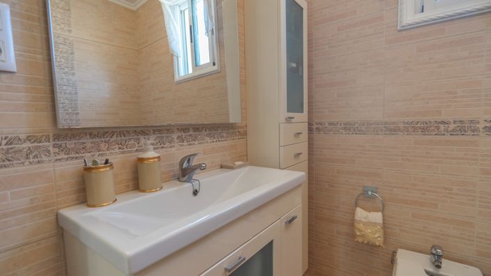 Image No.31-4 Bed Villa for sale