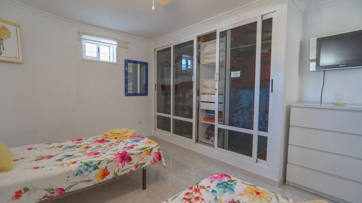 Image No.40-4 Bed Villa for sale