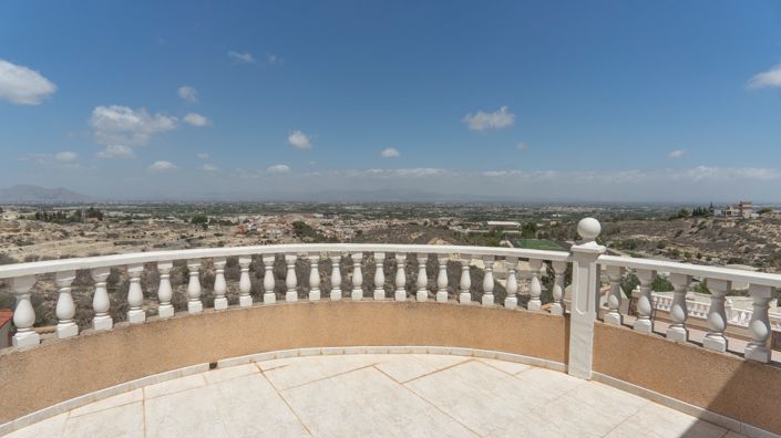 Image No.55-4 Bed Villa for sale