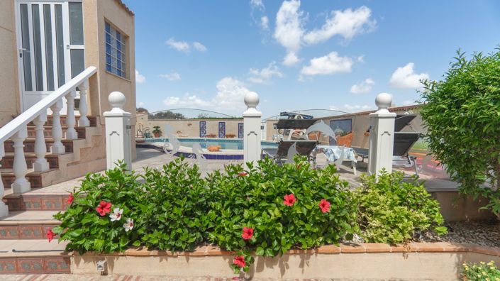 Image No.68-4 Bed Villa for sale