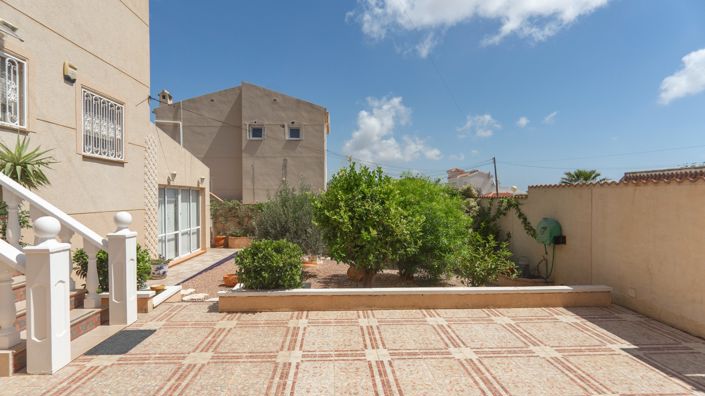 Image No.74-4 Bed Villa for sale