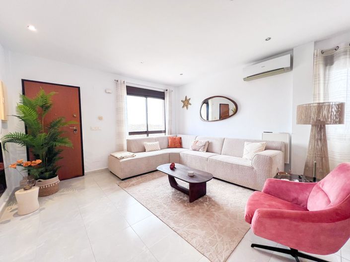 Image No.2-3 Bed Villa for sale