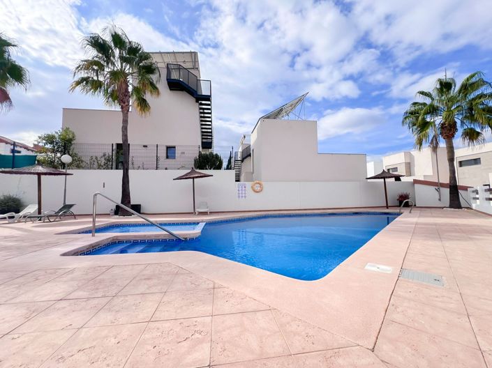 Image No.3-3 Bed Villa for sale