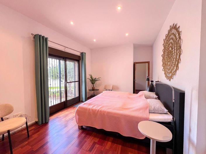 Image No.8-3 Bed Villa for sale