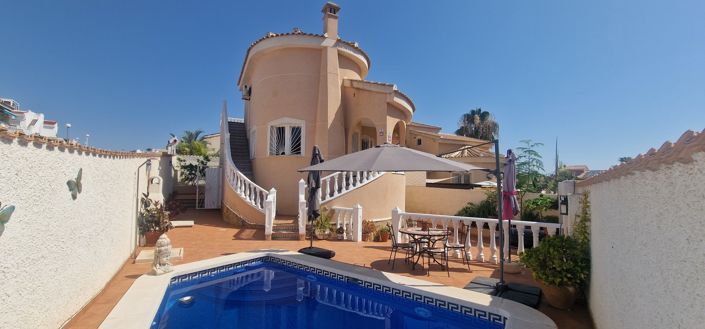 Image No.23-2 Bed Villa for sale