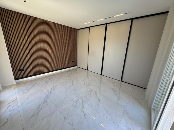 Image No.14-4 Bed Villa for sale