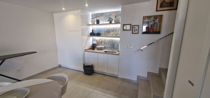 Image No.11-3 Bed Villa for sale