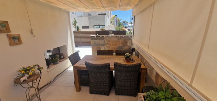 Image No.24-3 Bed Villa for sale