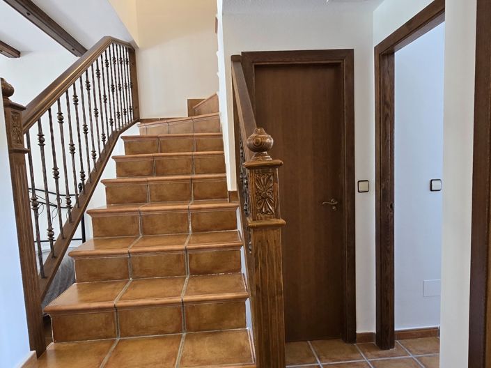 Image No.22-3 Bed House for sale