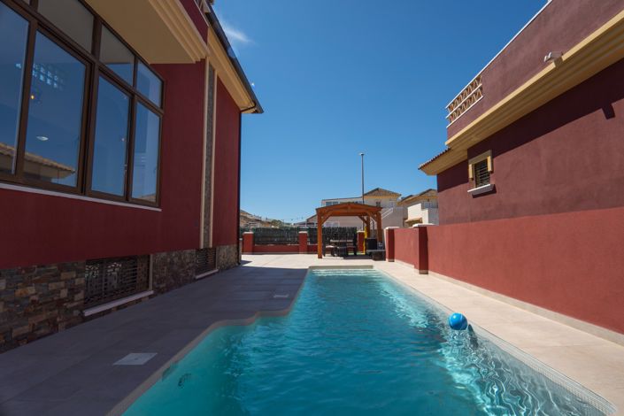 Image No.15-5 Bed Villa for sale