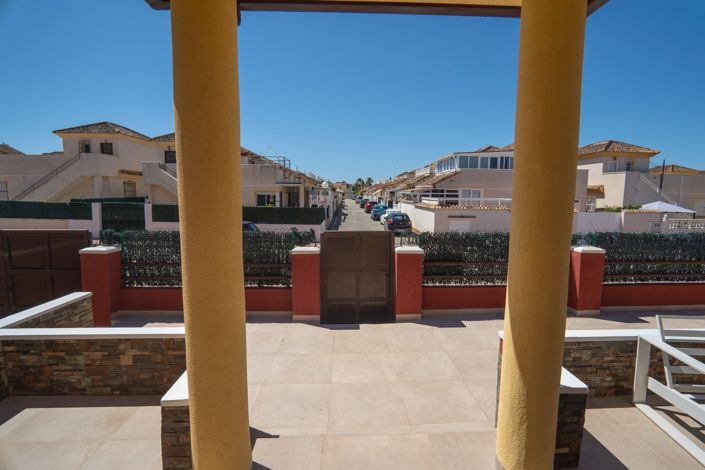 Image No.20-5 Bed Villa for sale