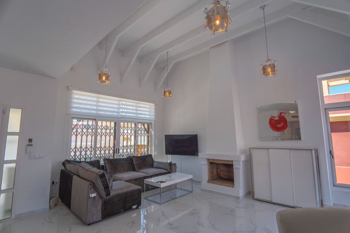 Image No.32-5 Bed Villa for sale