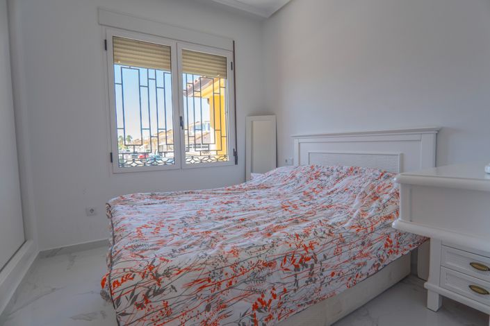 Image No.33-5 Bed Villa for sale