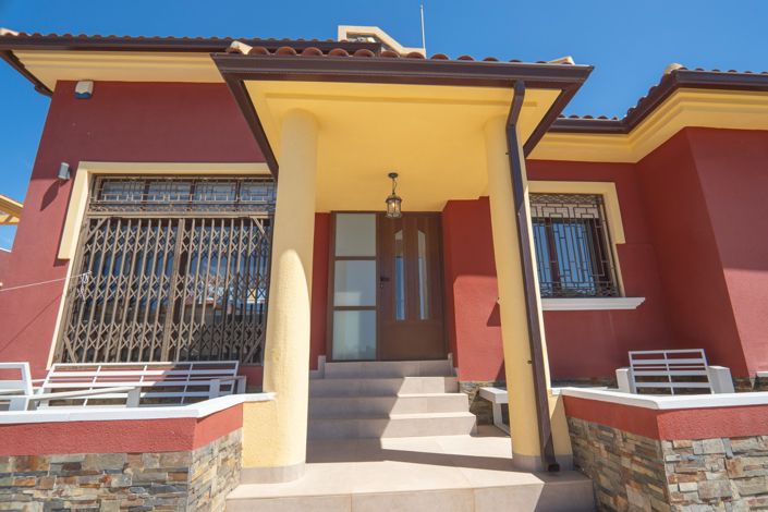 Image No.9-5 Bed Villa for sale