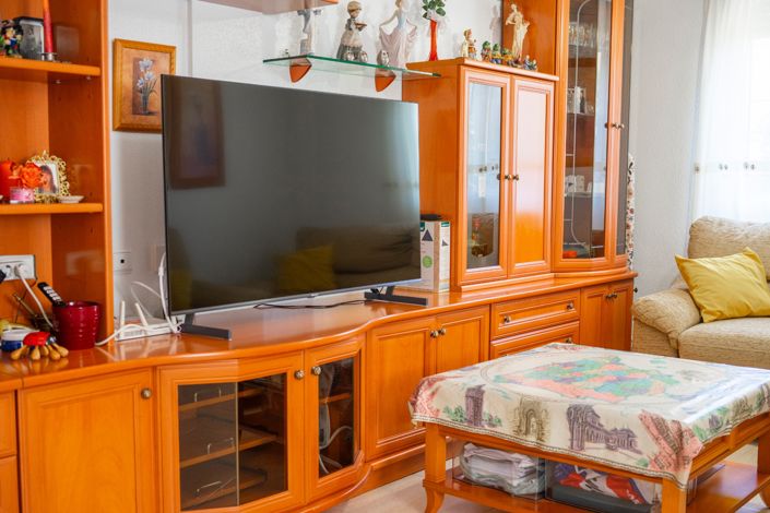 Image No.18-3 Bed House for sale