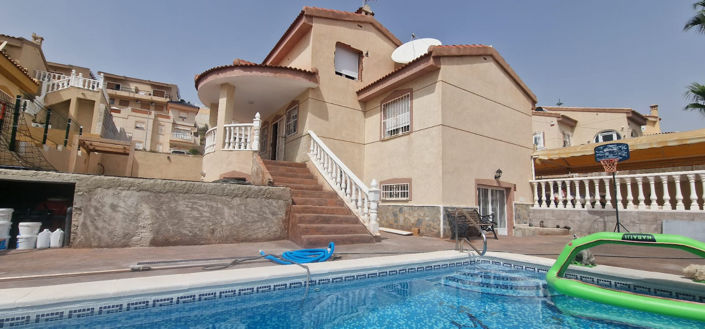 Image No.1-3 Bed Villa for sale