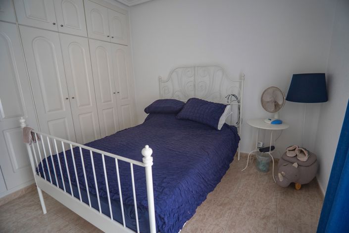 Image No.16-3 Bed House for sale