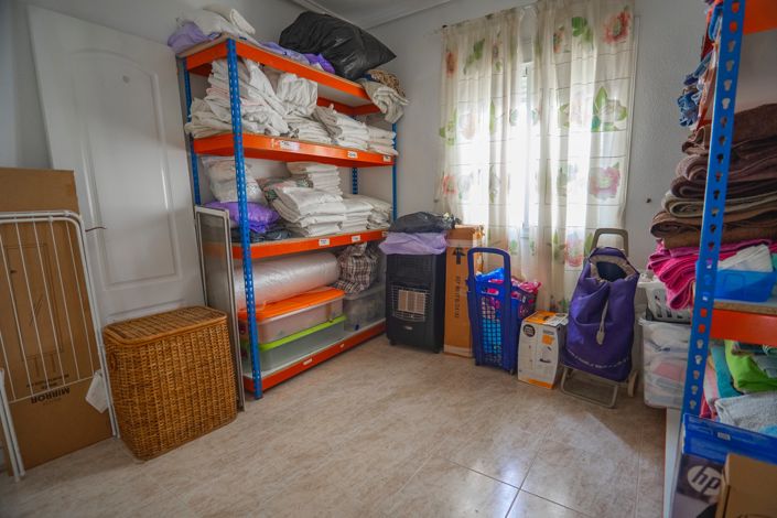 Image No.20-3 Bed House for sale