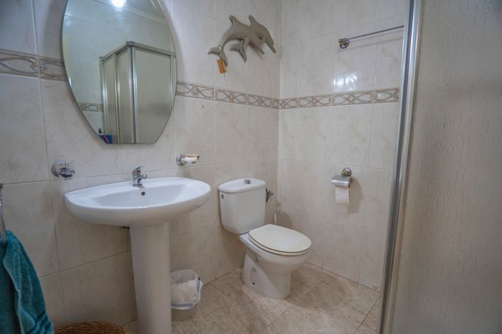 Image No.25-3 Bed House for sale