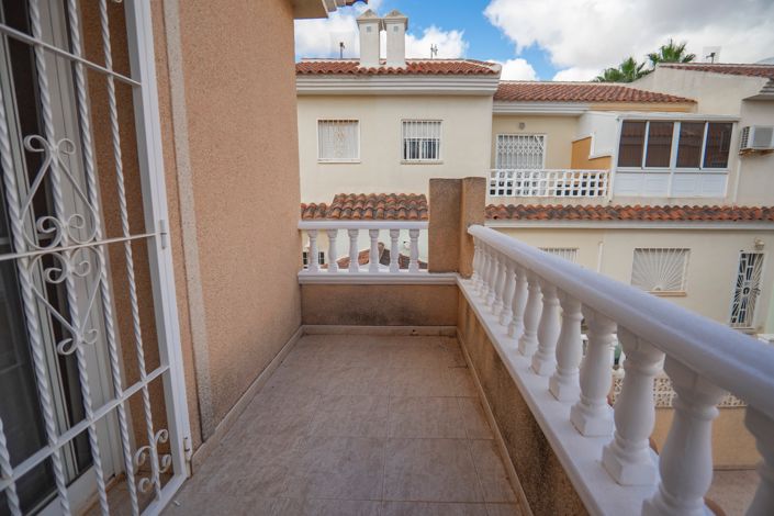 Image No.33-3 Bed House for sale