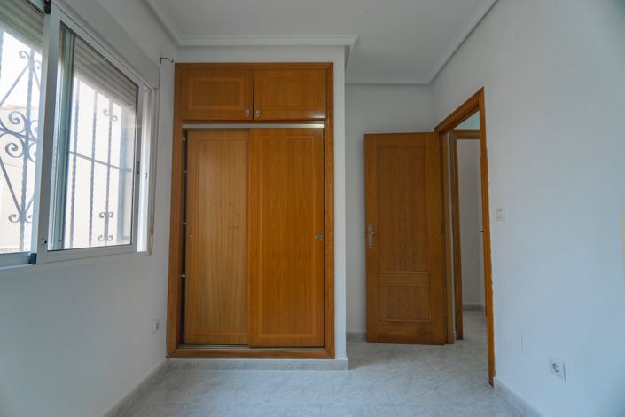 Image No.21-3 Bed Villa for sale