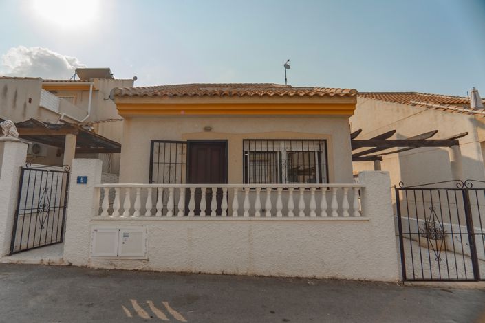 Image No.29-3 Bed Villa for sale
