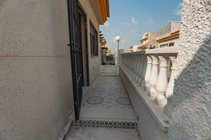 Image No.31-3 Bed Villa for sale