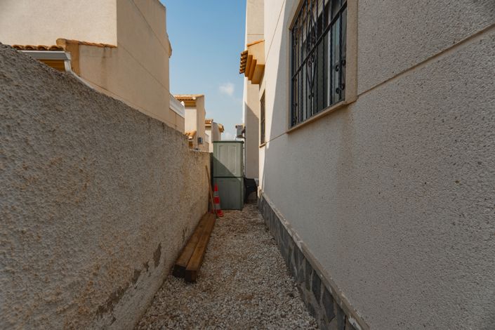 Image No.32-3 Bed Villa for sale