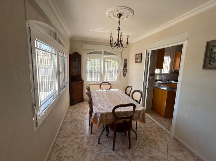 Image No.38-6 Bed Villa for sale