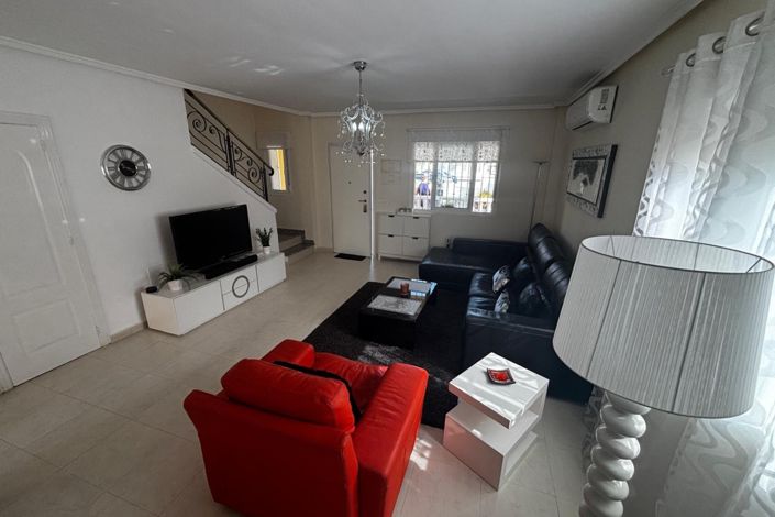 Image No.2-2 Bed House for sale