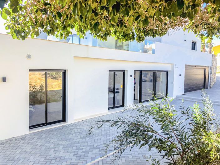 Image No.6-5 Bed Villa for sale