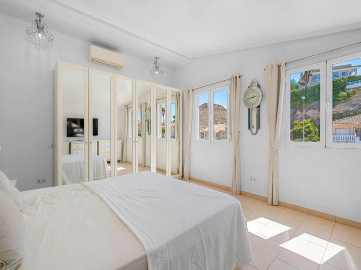 Image No.35-3 Bed Villa for sale