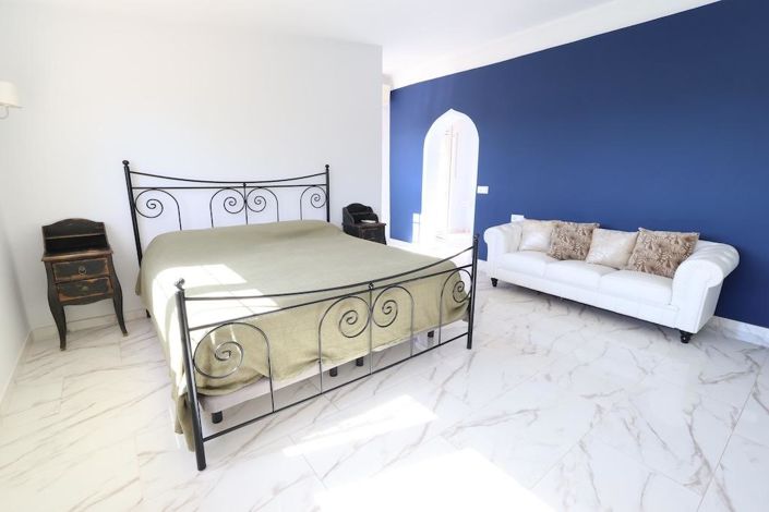 Image No.13-4 Bed Villa for sale