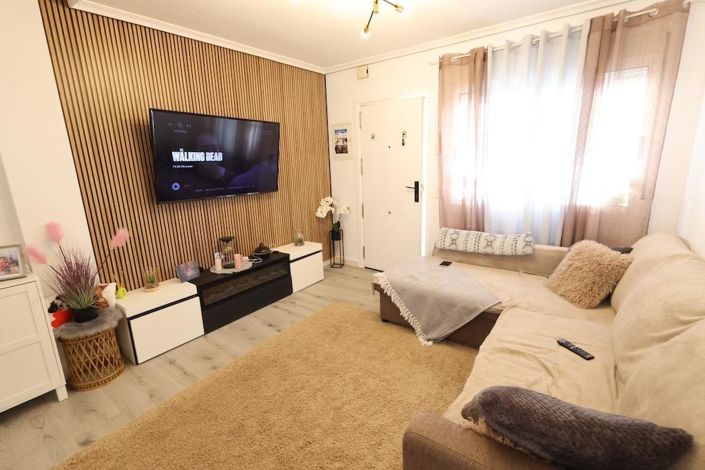 Image No.10-2 Bed Townhouse for sale