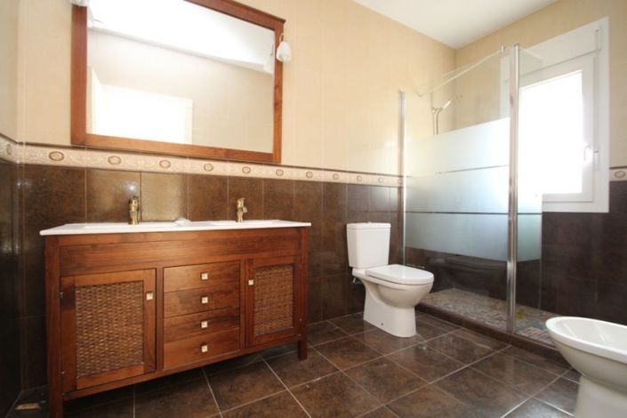 Image No.22-4 Bed Villa for sale