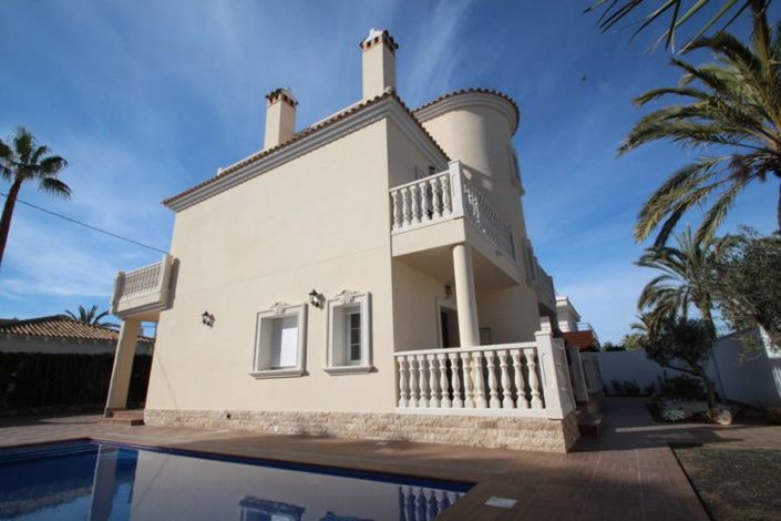Image No.6-4 Bed Villa for sale
