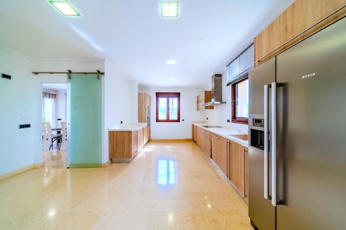 Image No.19-5 Bed Villa for sale