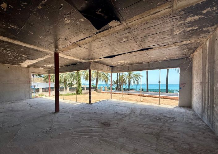 Image No.5-Villa for sale