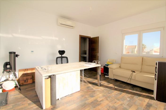 Image No.21-3 Bed Villa for sale