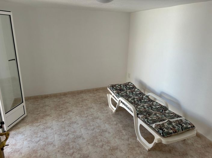 Image No.19-2 Bed Villa for sale