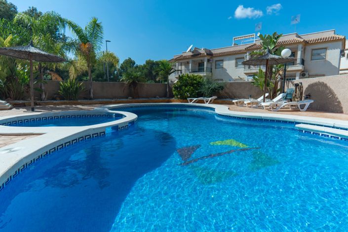 Image No.2-2 Bed Townhouse for sale