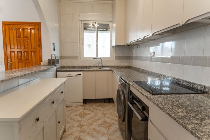 Image No.13-2 Bed Villa for sale