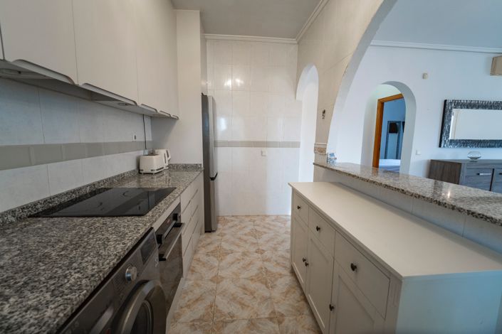 Image No.15-2 Bed Villa for sale