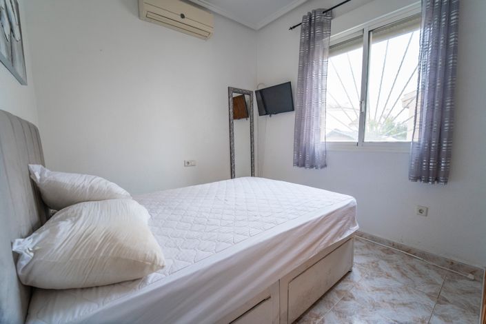 Image No.18-2 Bed Villa for sale