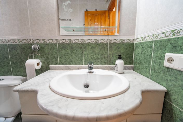 Image No.25-2 Bed Villa for sale